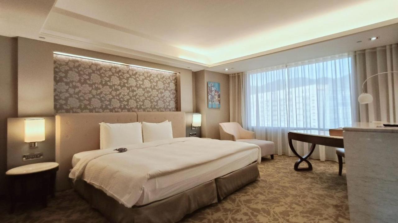 S Aura Hotel Ταϊπέι Δωμάτιο φωτογραφία